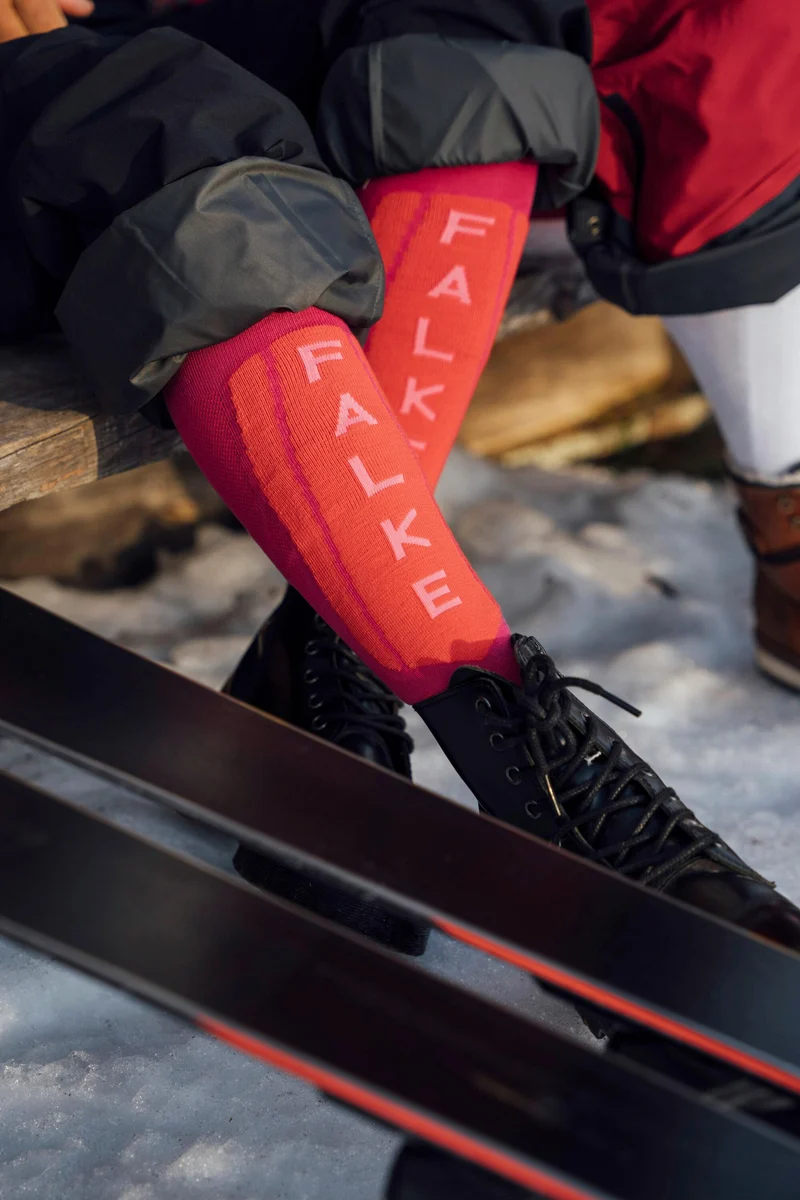 FALKE SK5 Expert Women Skiing Knee-high Socks