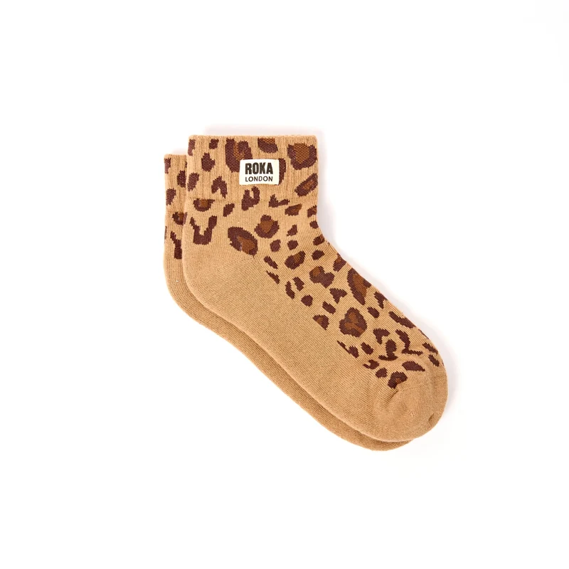 ROKA Wembley biologische katoenen crop sokken | Savannah Leopard Sand