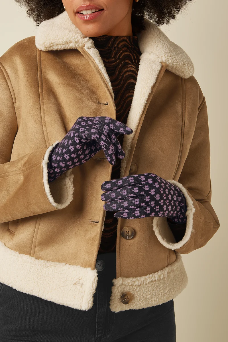 Chelsea Glove