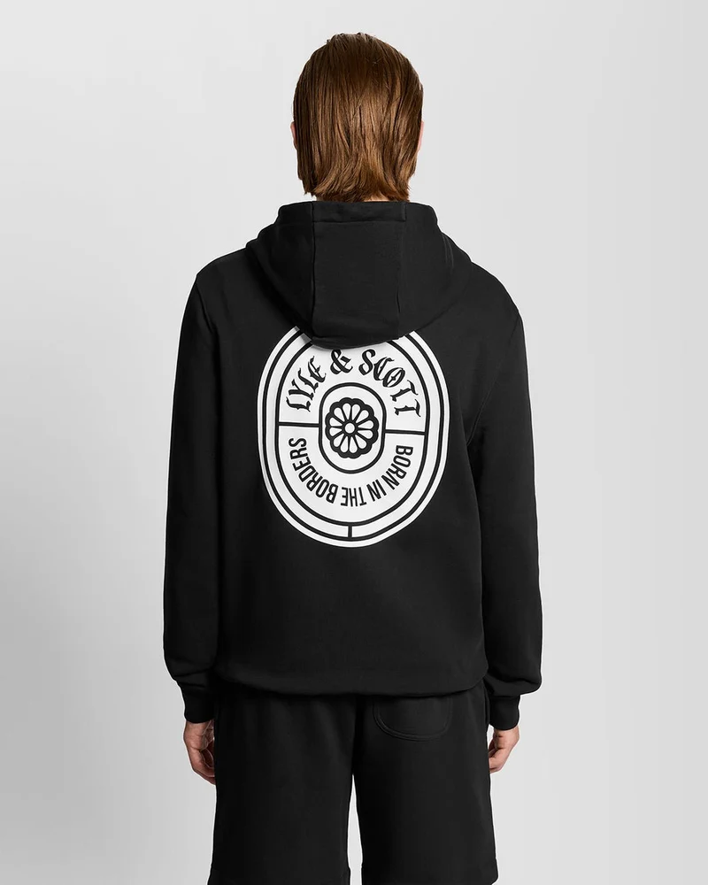 Lyle & Scott Heren hoodie van katoen met grafische badge | Gitzwart