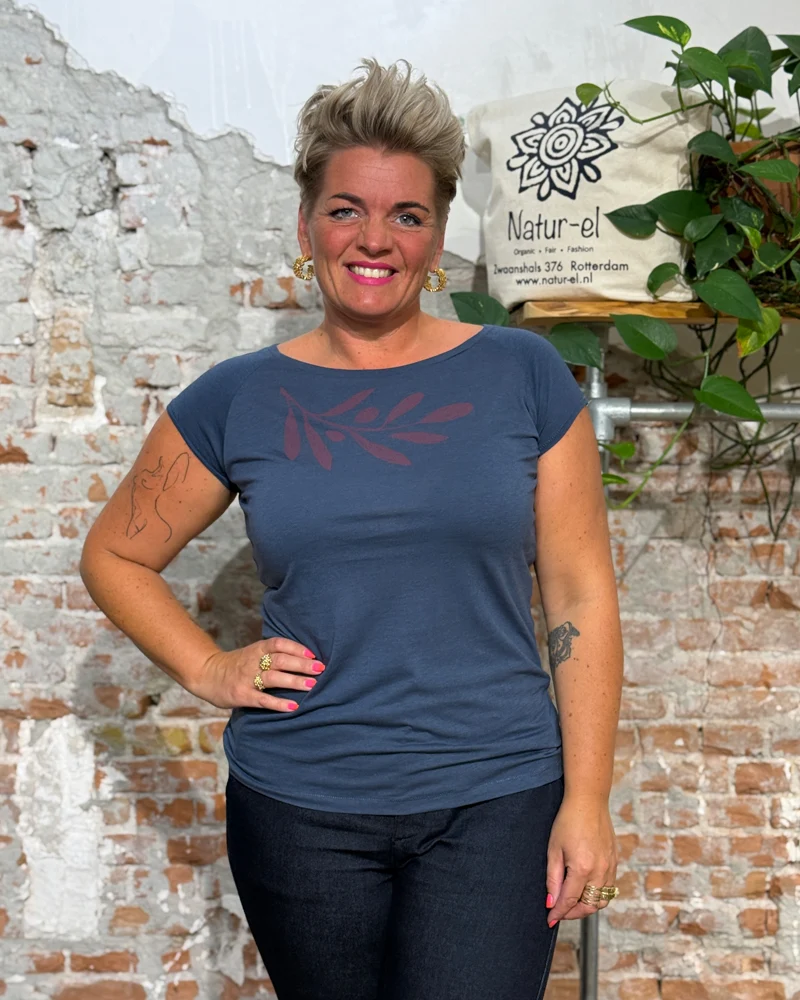 PÄÄLA shirt OLIVE BRANCH DENIM bamboe en biologisch katoen