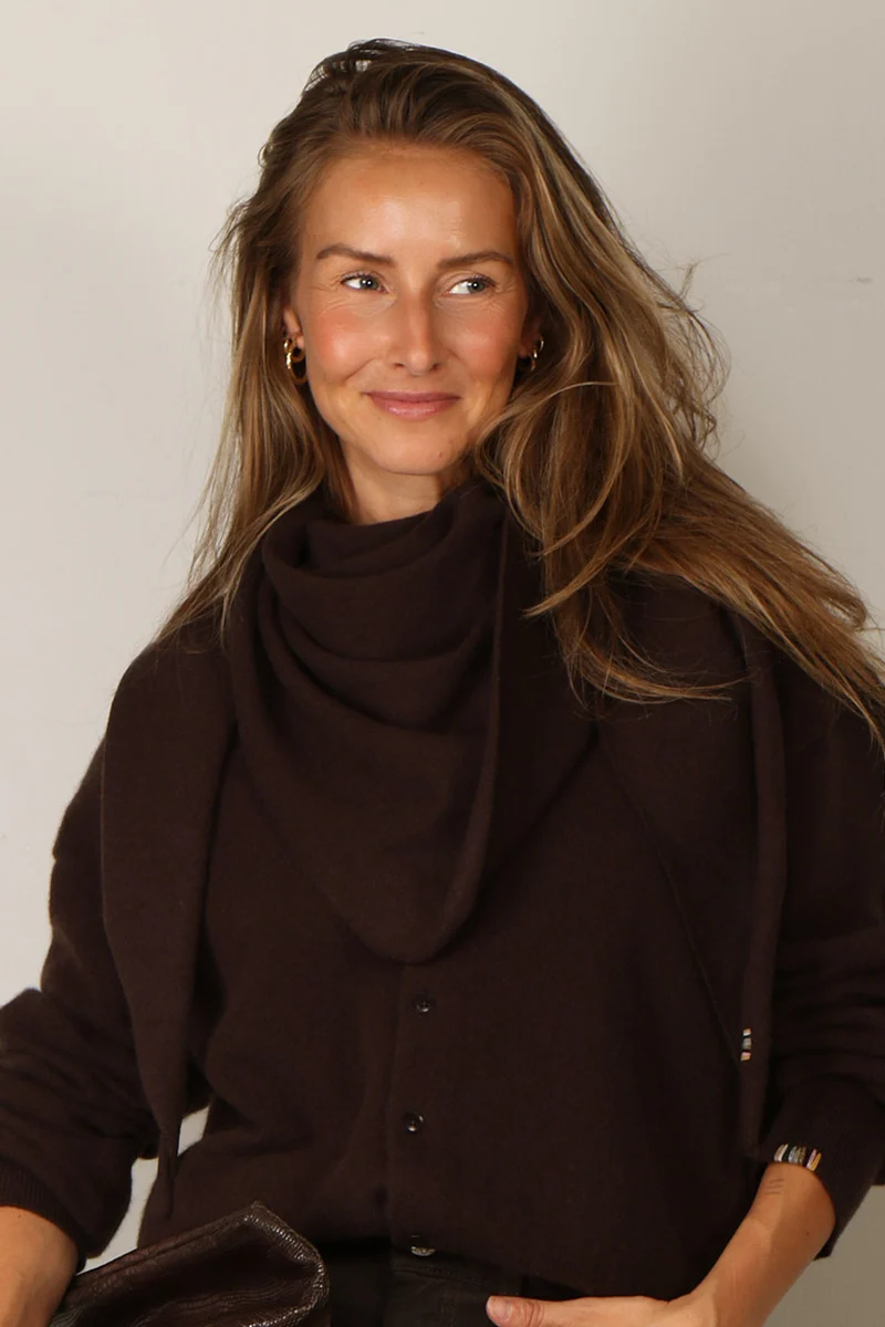 Extreme Cashmere - Sjaal - 150 Witch - Dark Brown