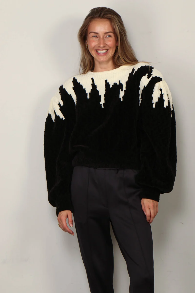 SAGE AND IVY - Sweater - Sigrid - Cream / Black