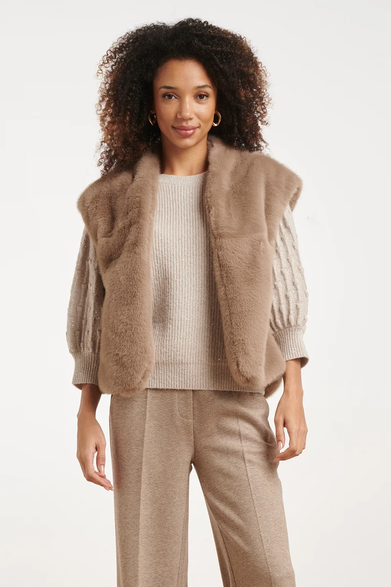 Faux Fur Gilet Met Opstaande Kraag | Taupe