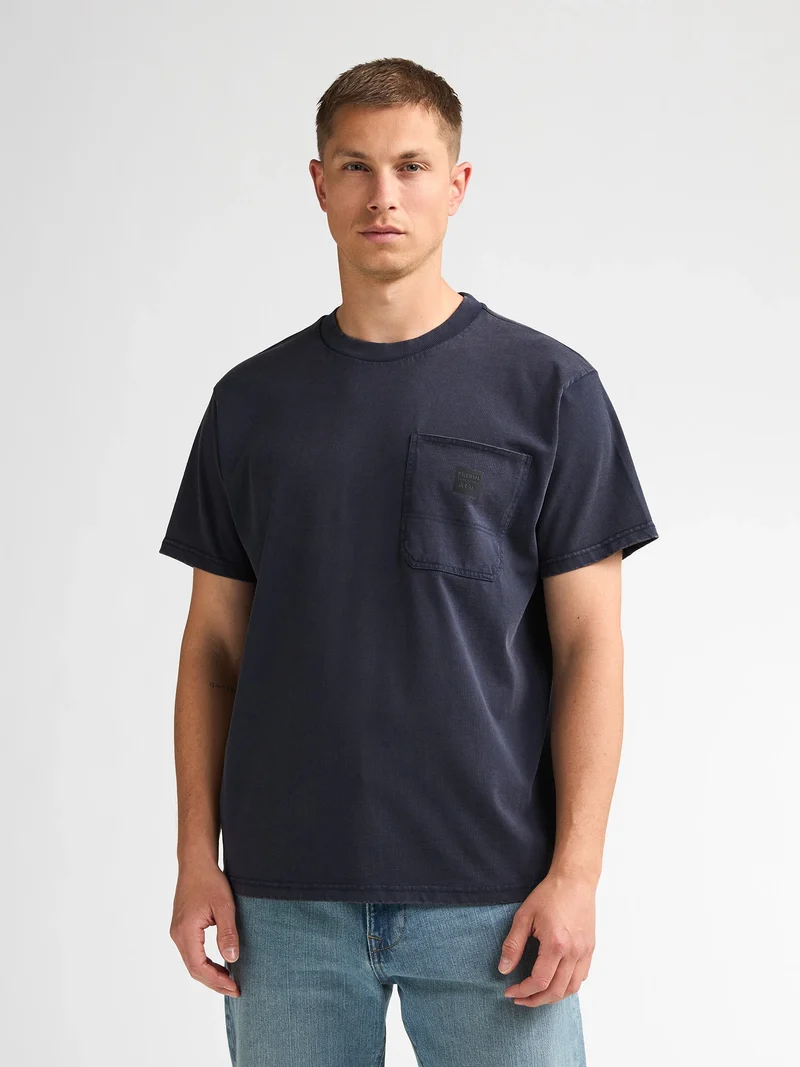 T-shirt met borstzakje vaughn