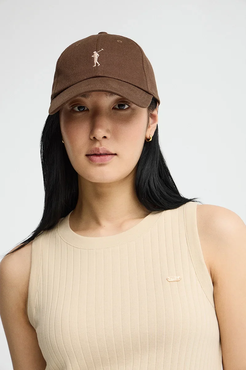 Gorra color chocolate de seis paneles con logo Rigby Go