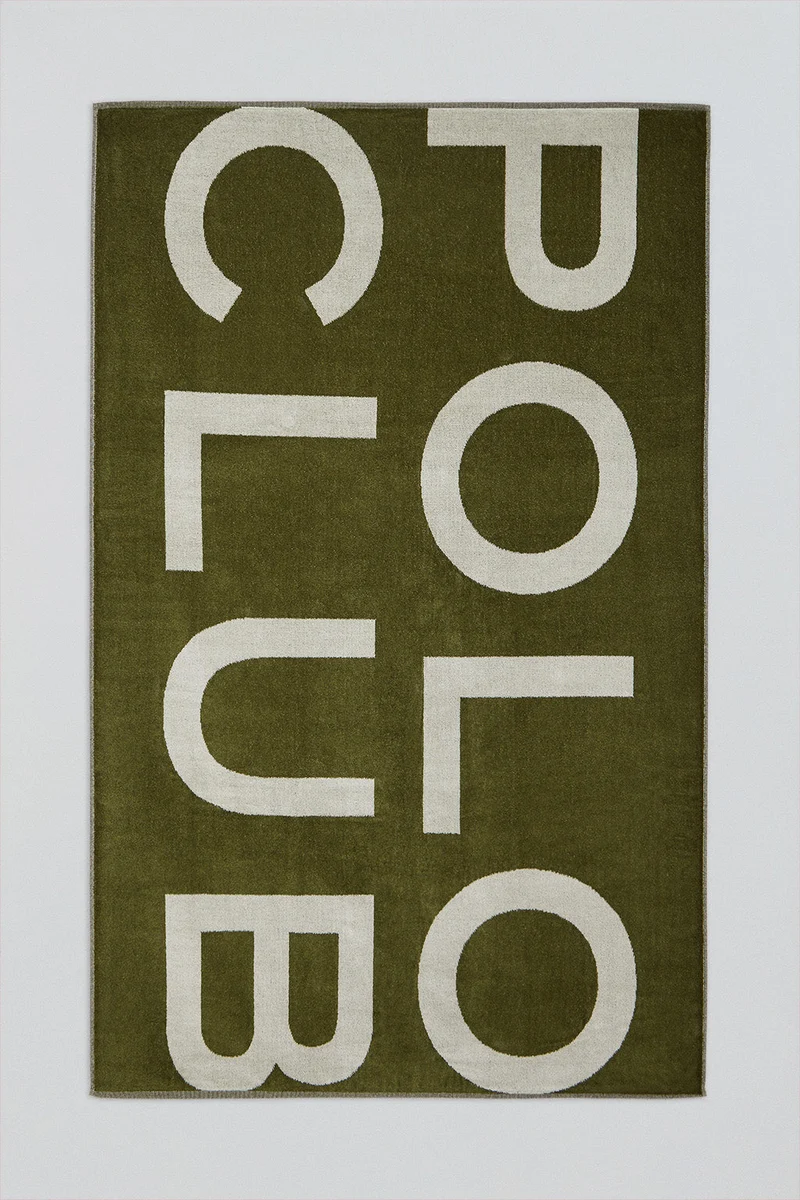 Toalla verde de rizo Antibes con logotipo