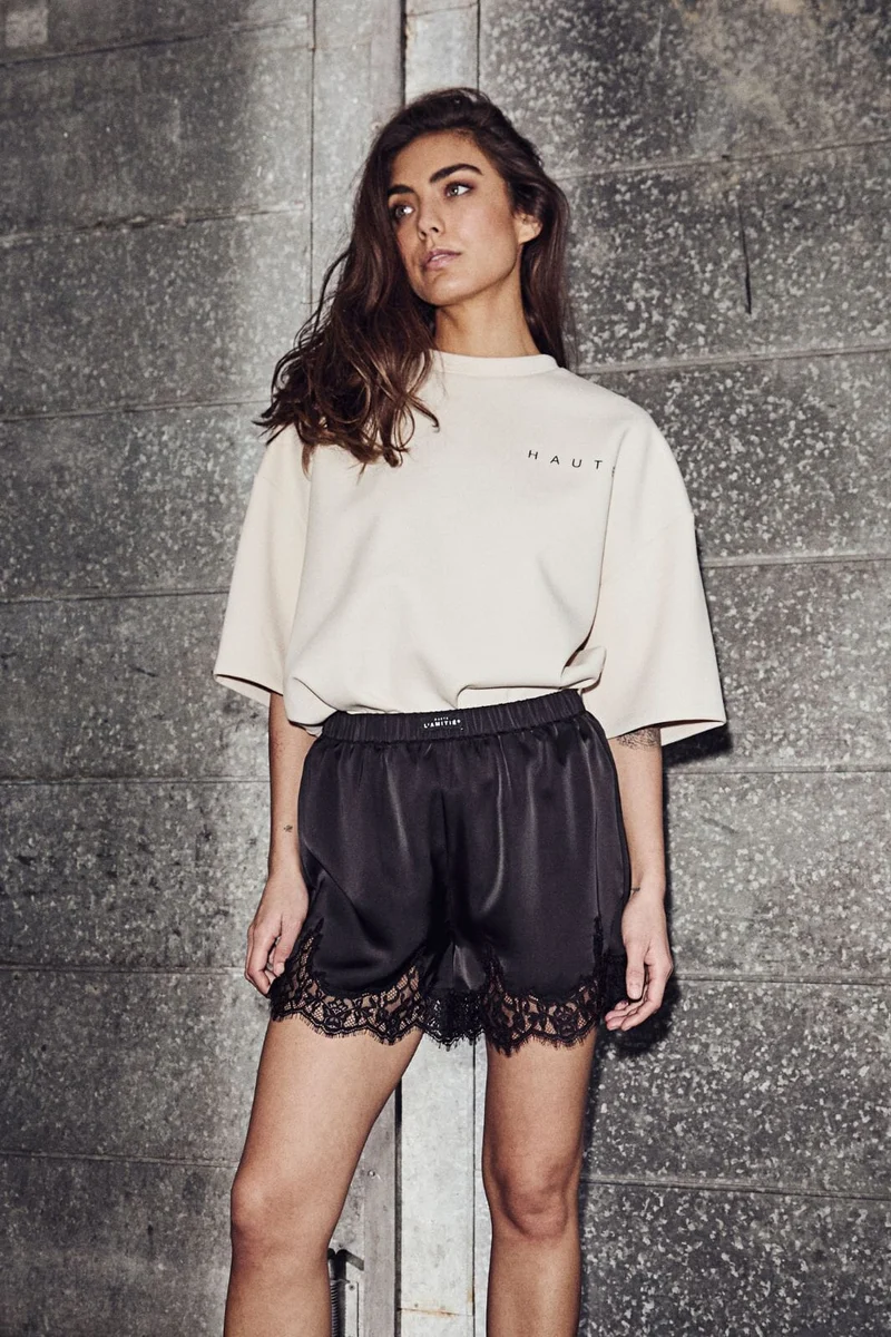 Haute L'Amitié - Maxi Split Ss Logo Sweat HL10461 - Pearl/ Black