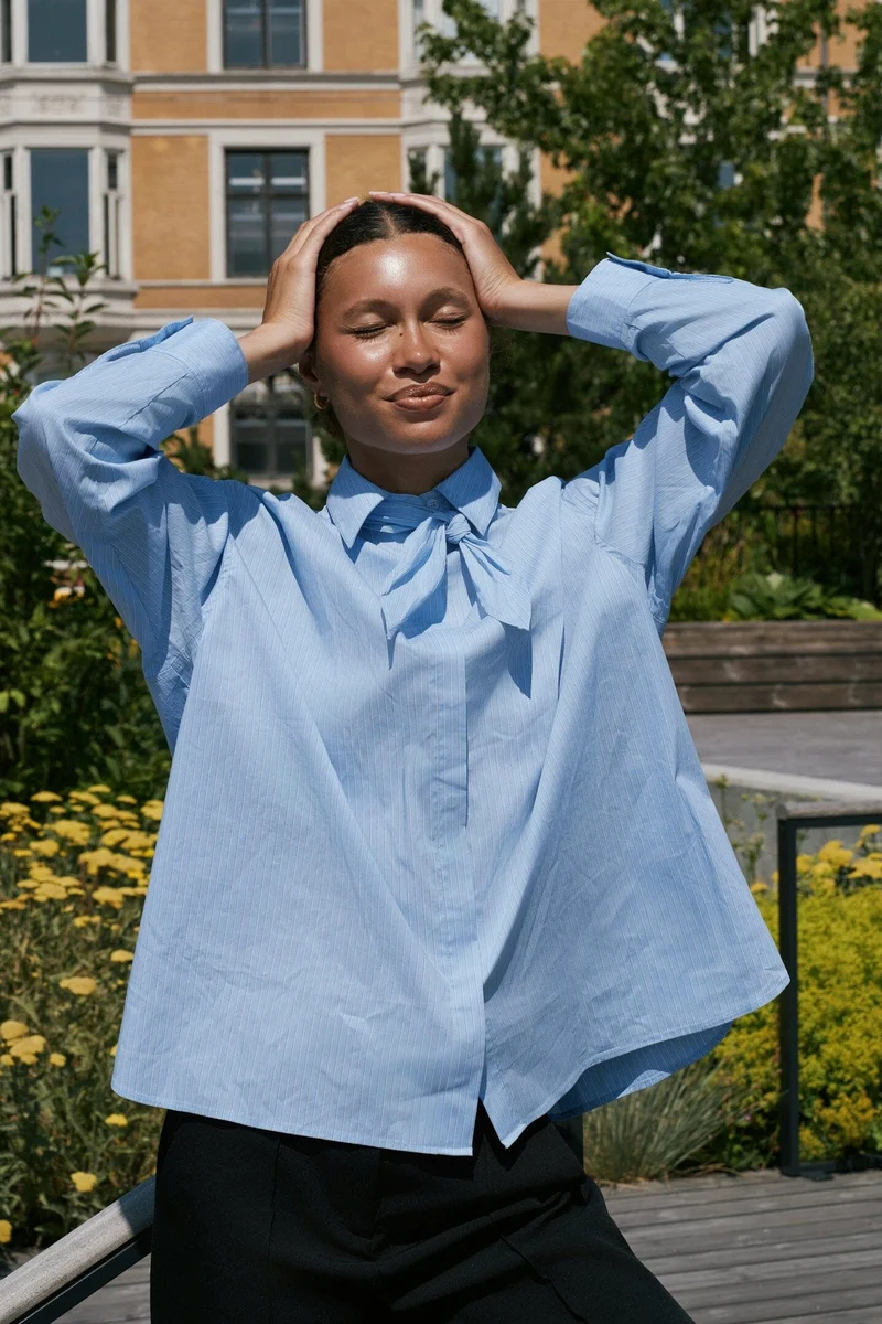 Neo Noir - Rochelle Scarf Fine Stripe Shirt 170095 - 145 - Light Blue