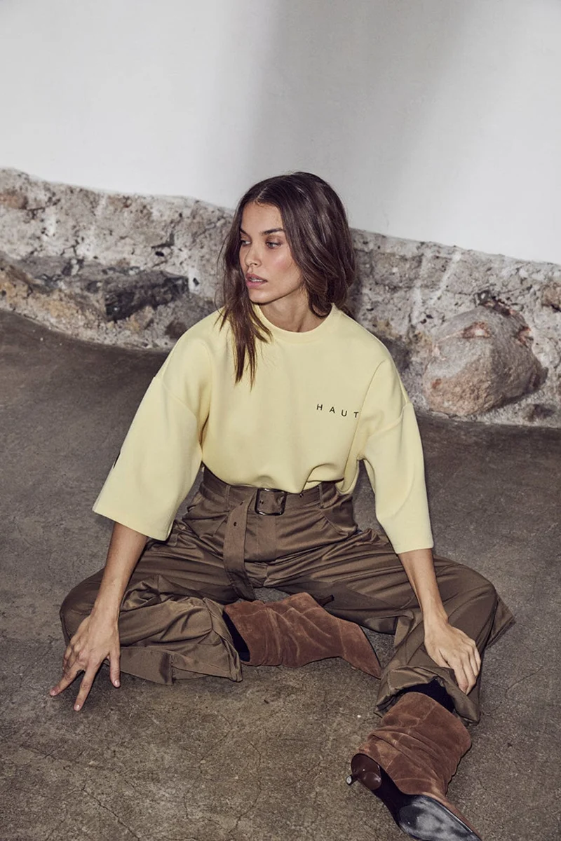 Haute L'Amitié - Maxi Split Ss Logo Sweat HL10461 - Pale Yellow