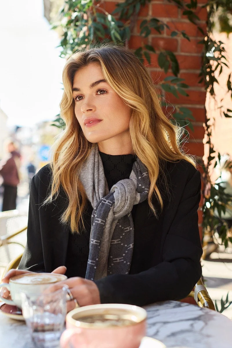 Hype The Detail - Triangle Scarf 960-83 - 80 - Lys Grå Melange
