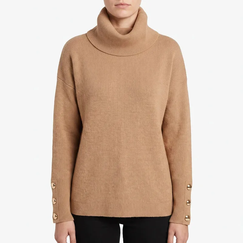 Trui dames | Oversized coltrui met knoopdetails aan mouwen