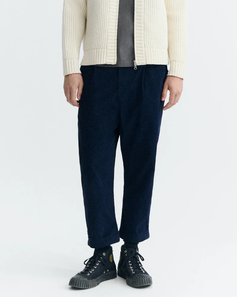 THINKING MU microcorduroy broek FRIEND NAVY biologisch katoen