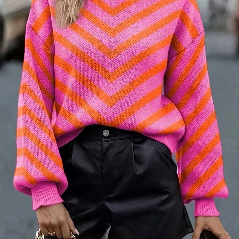 Women's Loose-Fitting Chevron Knit Sweater with Round Neck