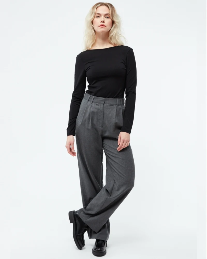 GIVN top met lage rug MIMMI BLACK ecovero jersey