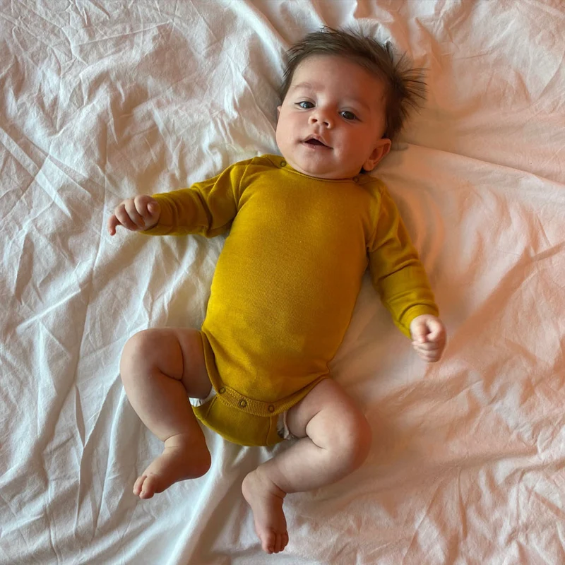ENGEL baby romper wol zijde met LANGE MOUW effen SAFFRAAN