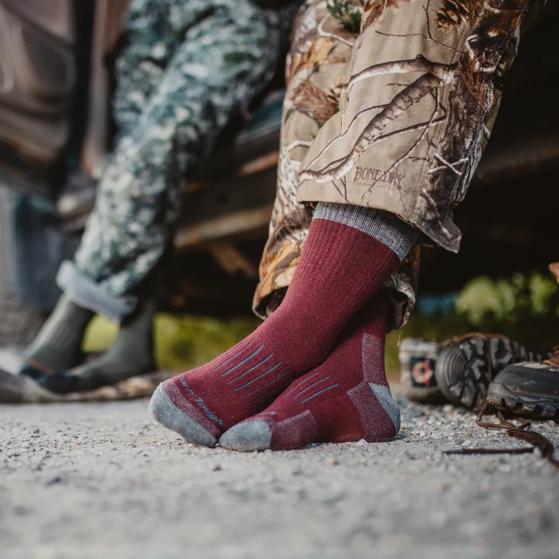 Darn Tough Hunt heavyweight sock, burgundy