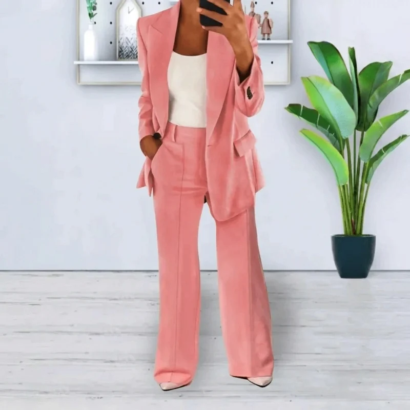 Tweedelig damespak met blazer en broek
