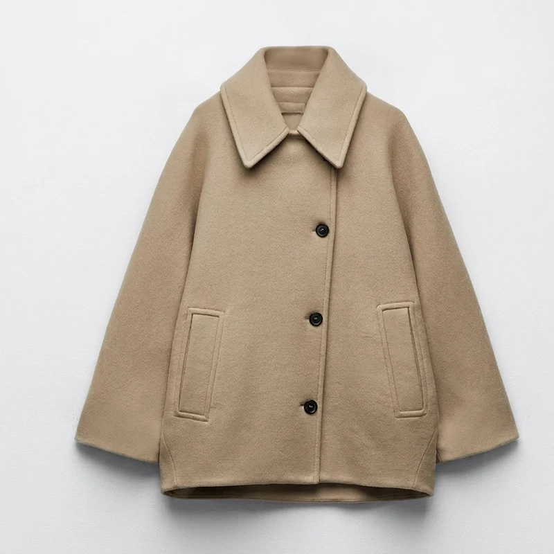Trendy wollen jas voor de herfst