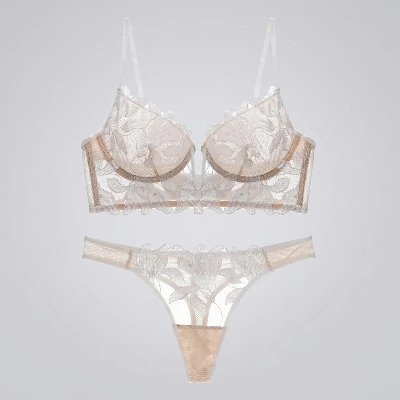 Tweedelige luxe kanten lingerieset