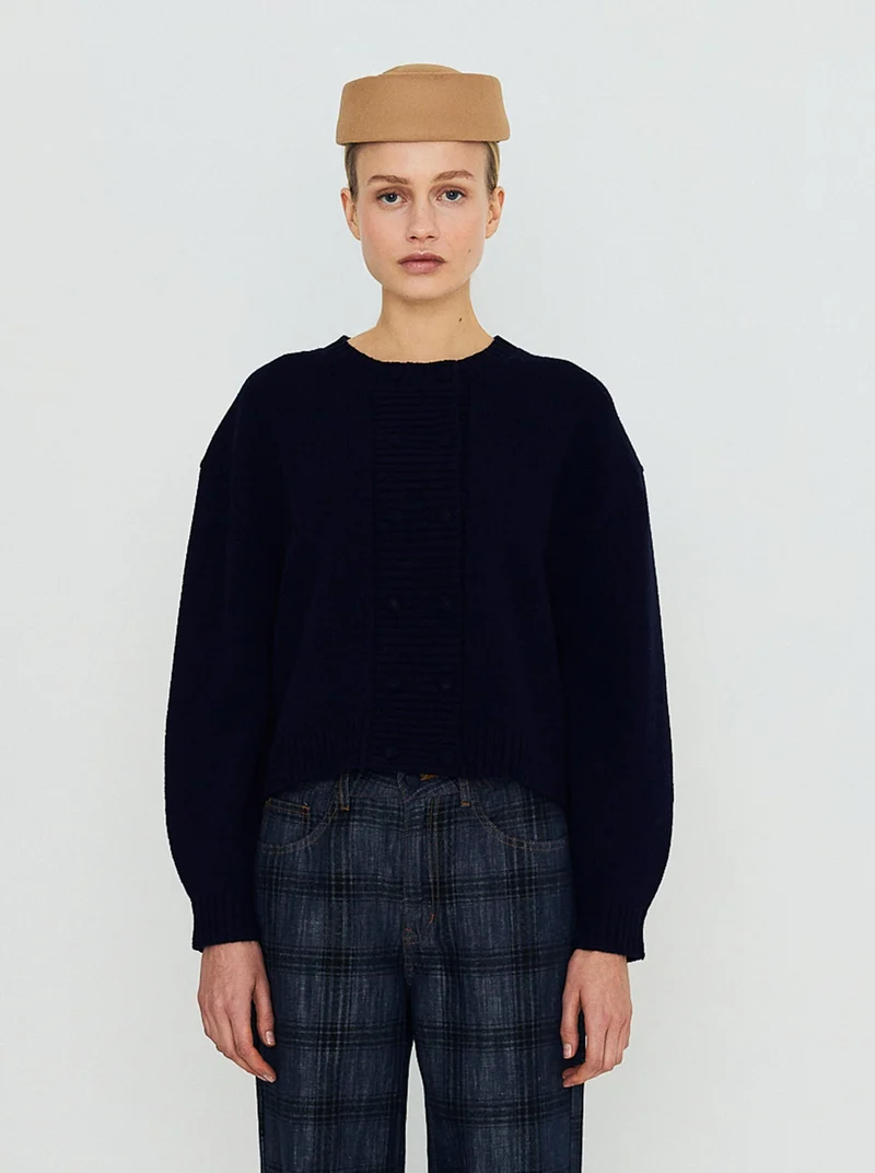 Donkerblauw gebreid vest