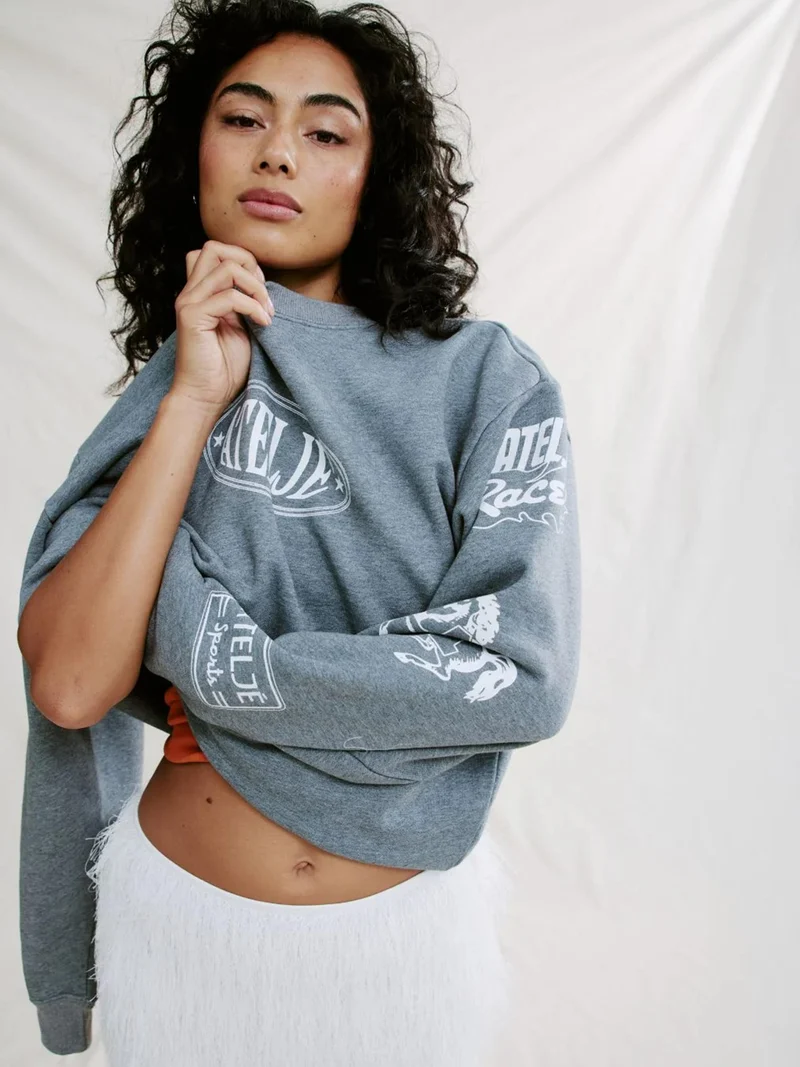 Grijze sweater met logo everywhere