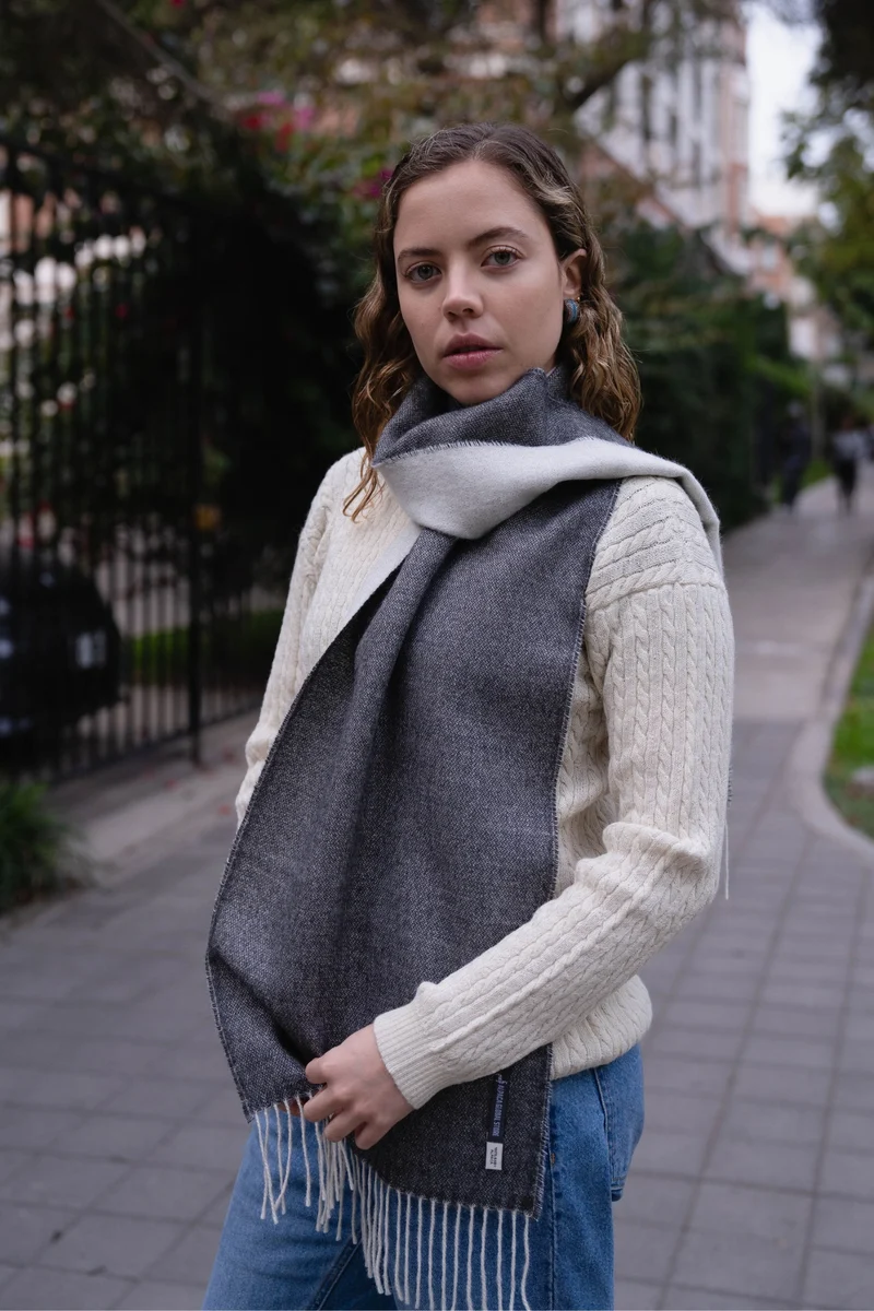 SCARF WHITE & GREY - 100% BABY ALPACA