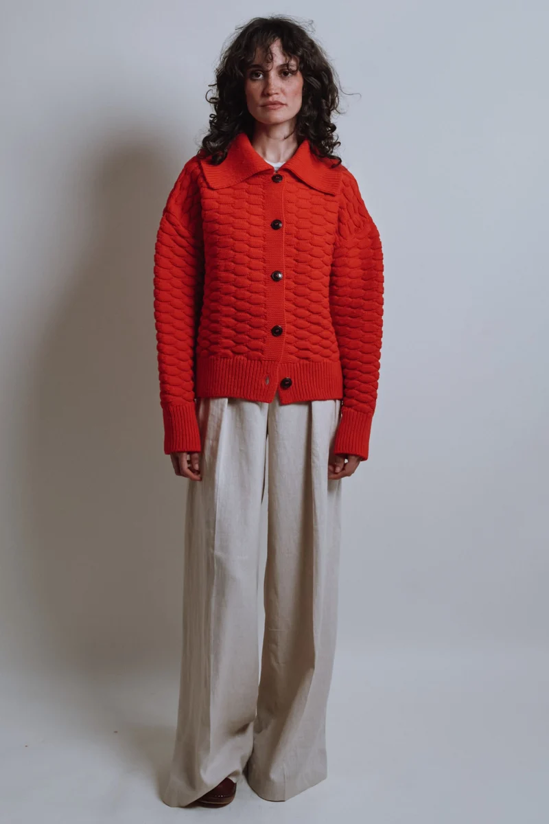 ASTRID Shirt-Collar Cardigan Jacket in Merino Wool - Red
