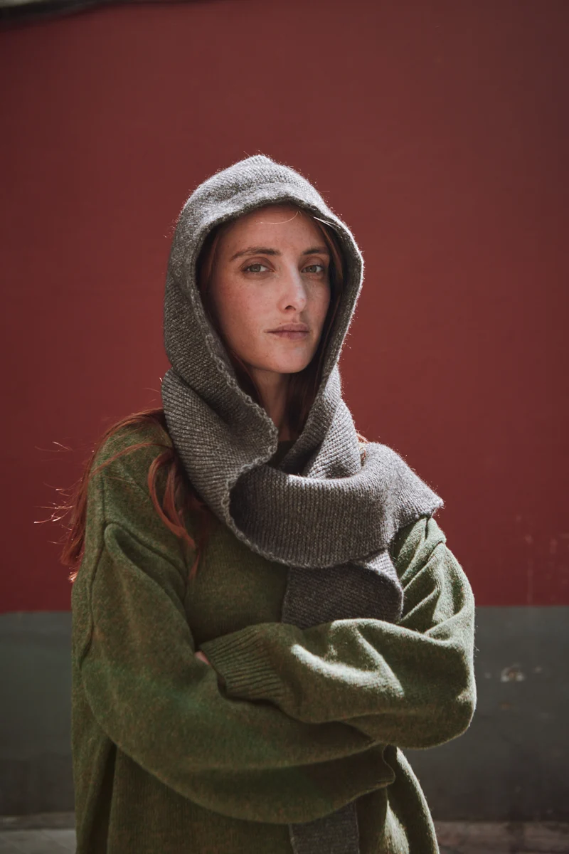 ROMANE 2-in-1 Scarf-Hat in Yak Wool - Brown
