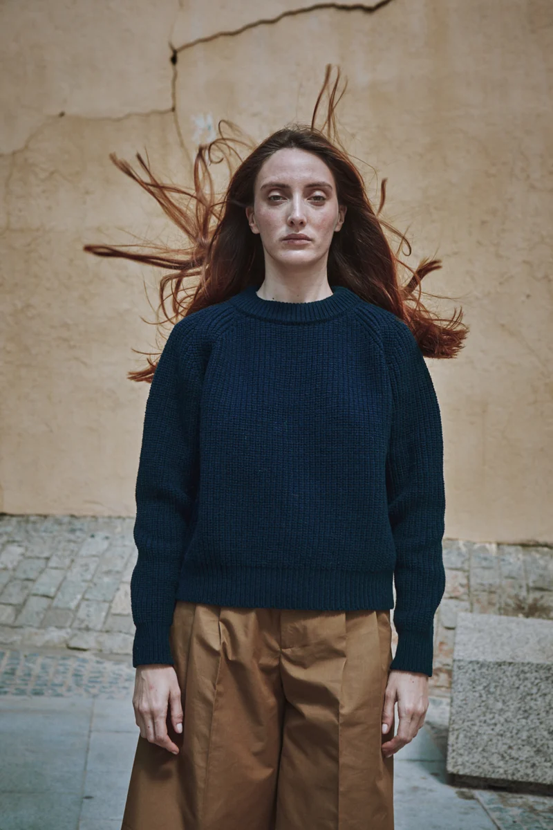 AGNÈS Raglan Sweater in Merino Wool - Navy