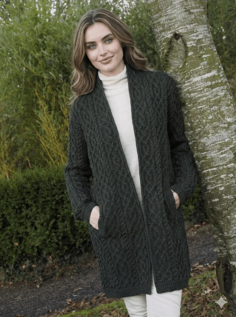 Lang Wollen Vest | Celtic Braid