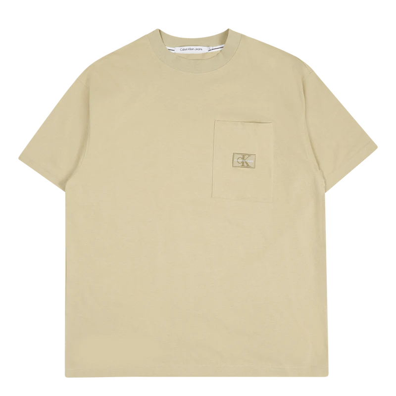 Calvin Klein Shrunken Badge Pocket Tee Rb8